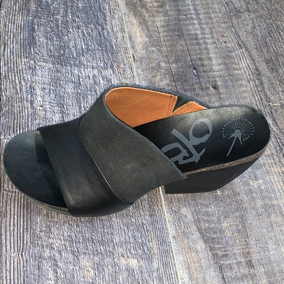 OTBT Hostel Cork Heeled Slide Black Leather (9.5) - Picture 10 of 13